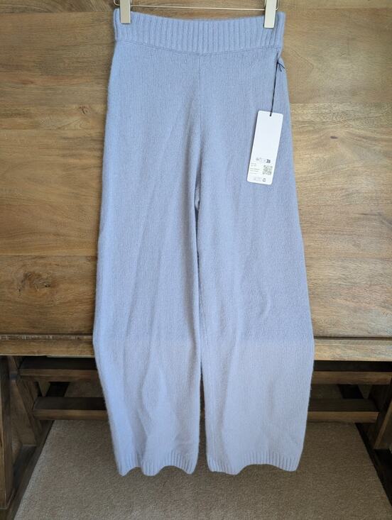ALO Pants - NWT Alo Yoga Pants Women XXS Blue Wool Cashmere Knit High-Waist Wide Leg W54278R